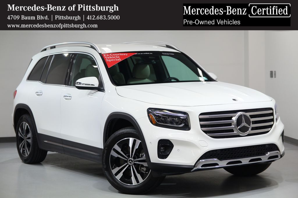 2025 Mercedes-Benz GLB GLB 250 4MATIC's photo