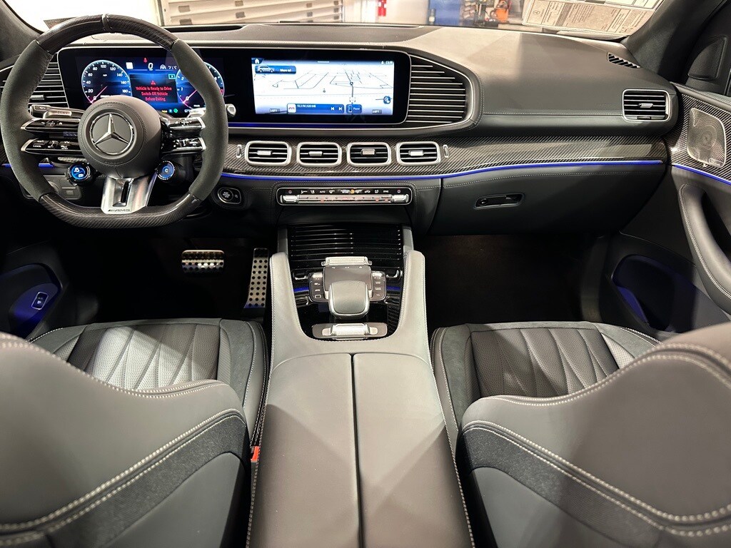 2026 Mercedes Benz GLS AMG 63 4MATIC photo 4