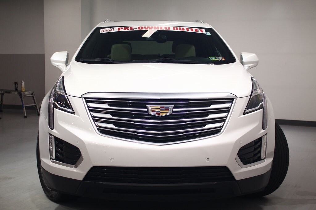 2018 Cadillac XT5 Premium Luxury photo 3