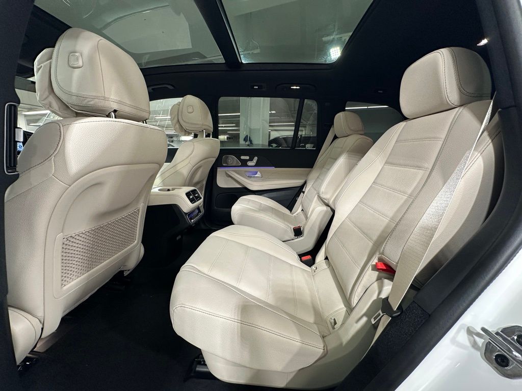 2025 Mercedes-Benz GLS Base - Photo 16