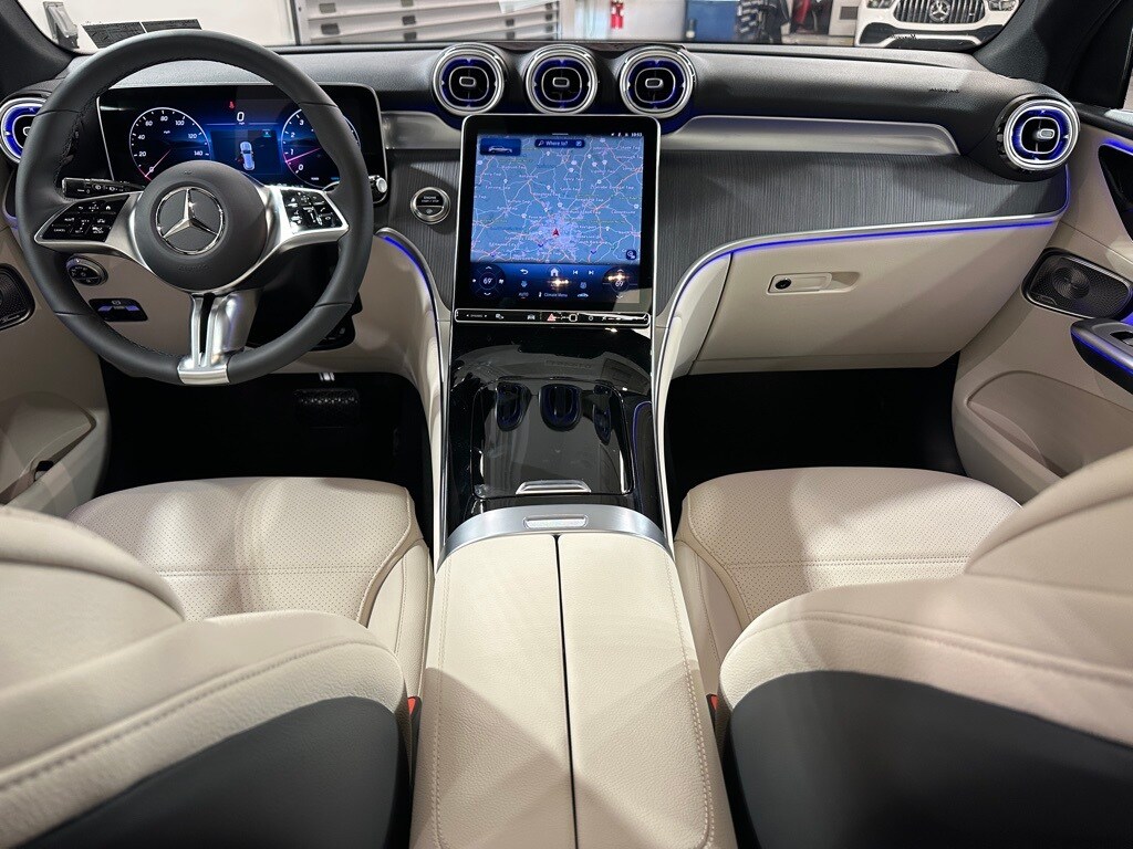 2026 Mercedes Benz GLC 300 4MATIC photo 4