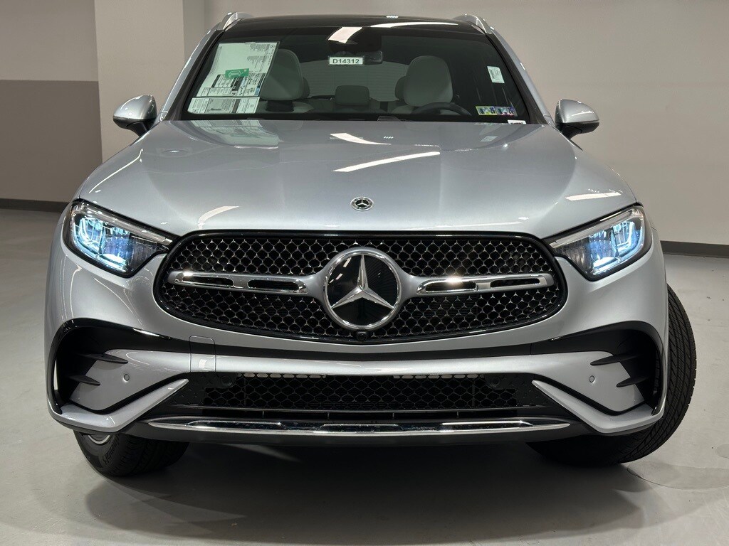 2026 Mercedes Benz GLC 350e 4MATIC photo 3