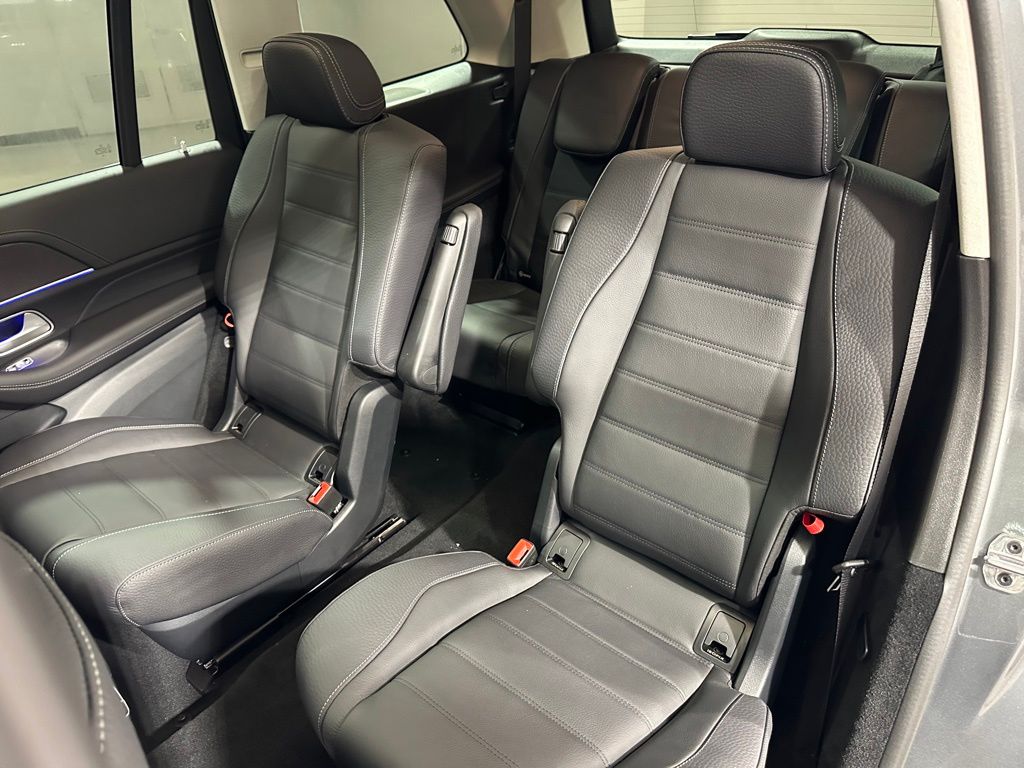 2026 Mercedes-Benz GLS Base - Photo 18