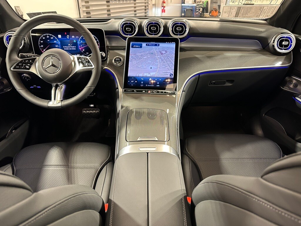 2026 Mercedes Benz GLC 300 4MATIC photo 4