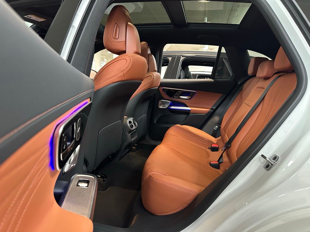 2026 Mercedes-Benz GLC Base - Photo 16