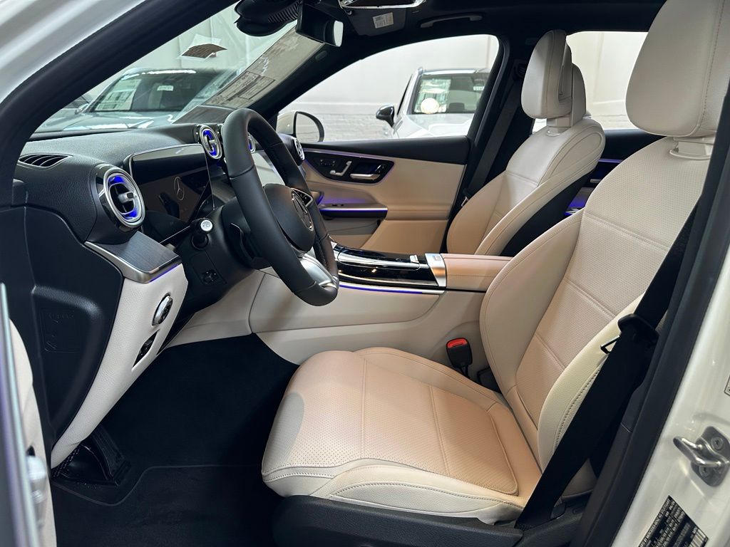 2026 Mercedes-Benz GLC Base