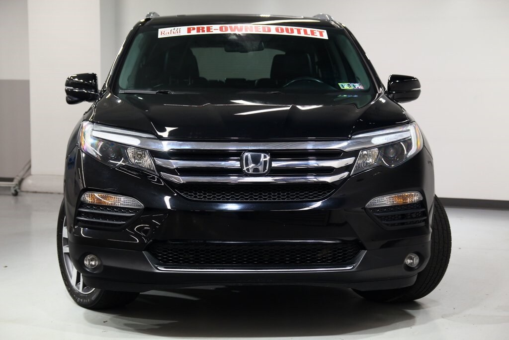 2016 Honda Pilot Touring photo 3