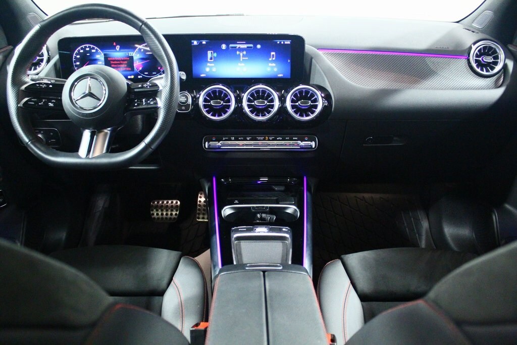 2025 Mercedes Benz GLA 250 photo 4