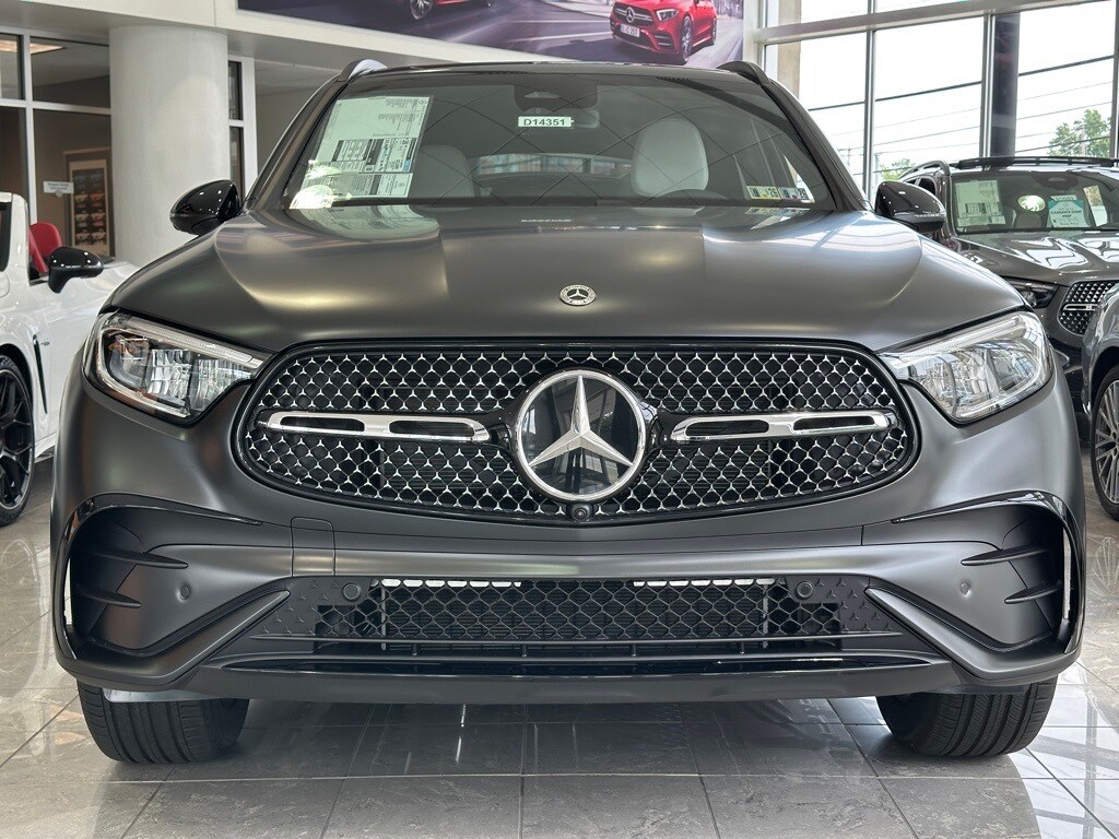 2026 Mercedes Benz GLC 300 4MATIC photo 2