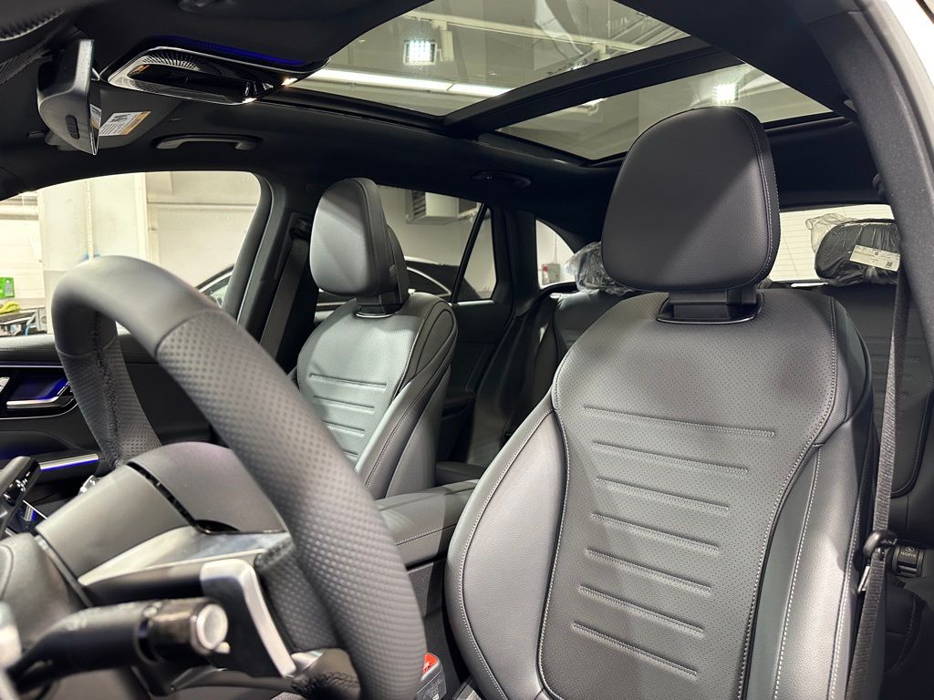 2026 Mercedes-Benz GLC Base - Photo 14