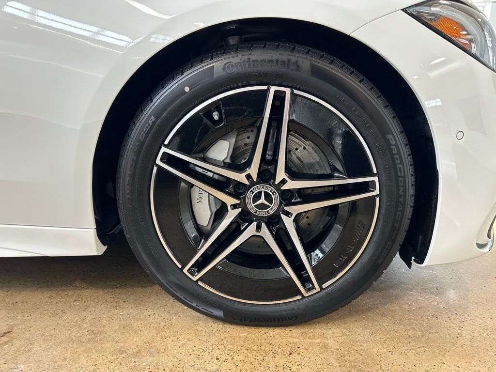2026 Mercedes-Benz C-Class Sedan C 300 - Photo 8