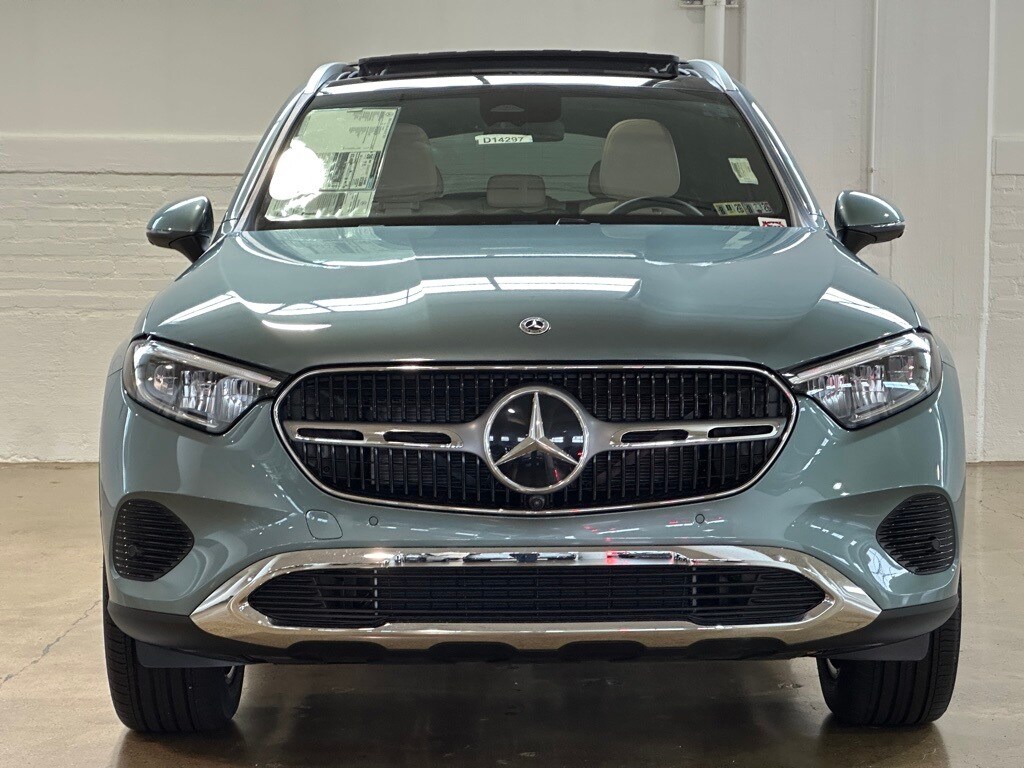 2026 Mercedes Benz GLC 300 4MATIC photo 3