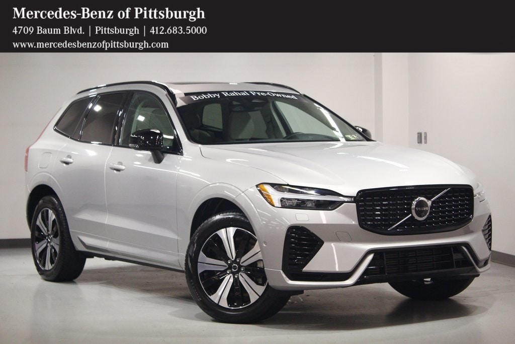 2024 Volvo XC60 Plus's photo