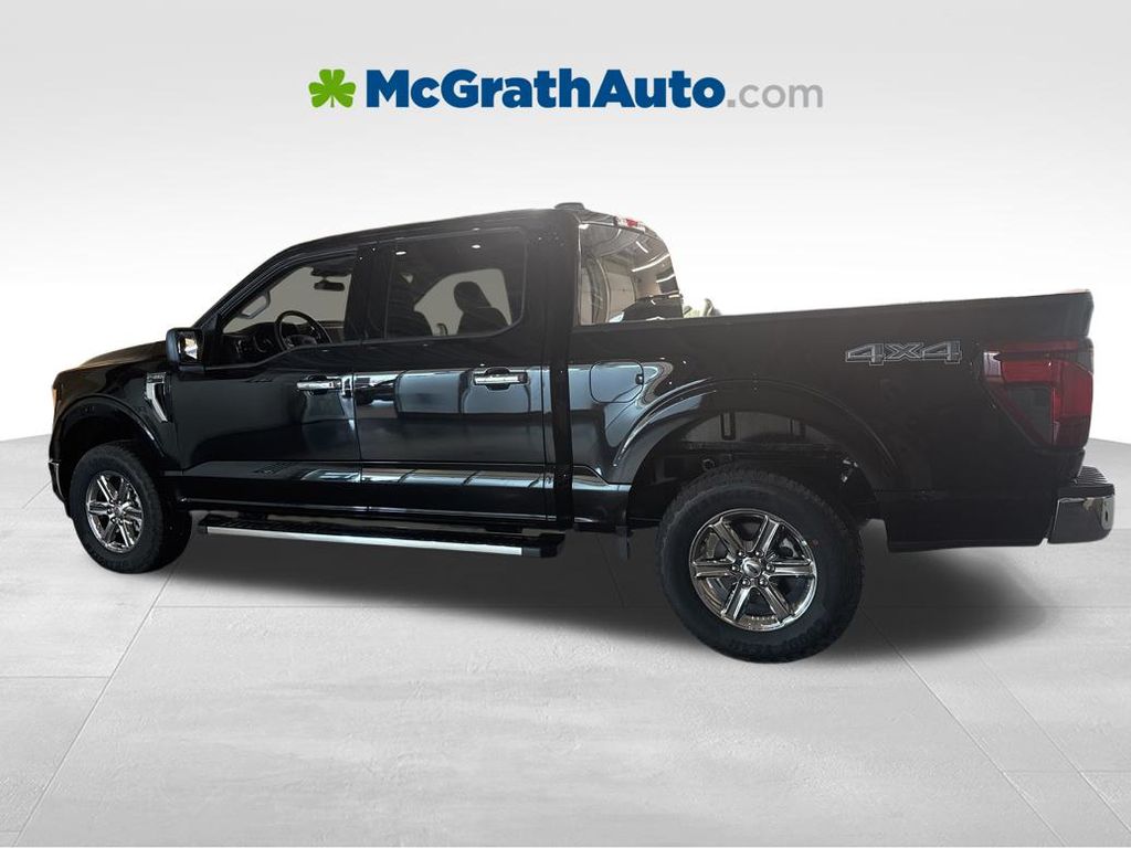 2025 Ford F-150 XLT photo 3
