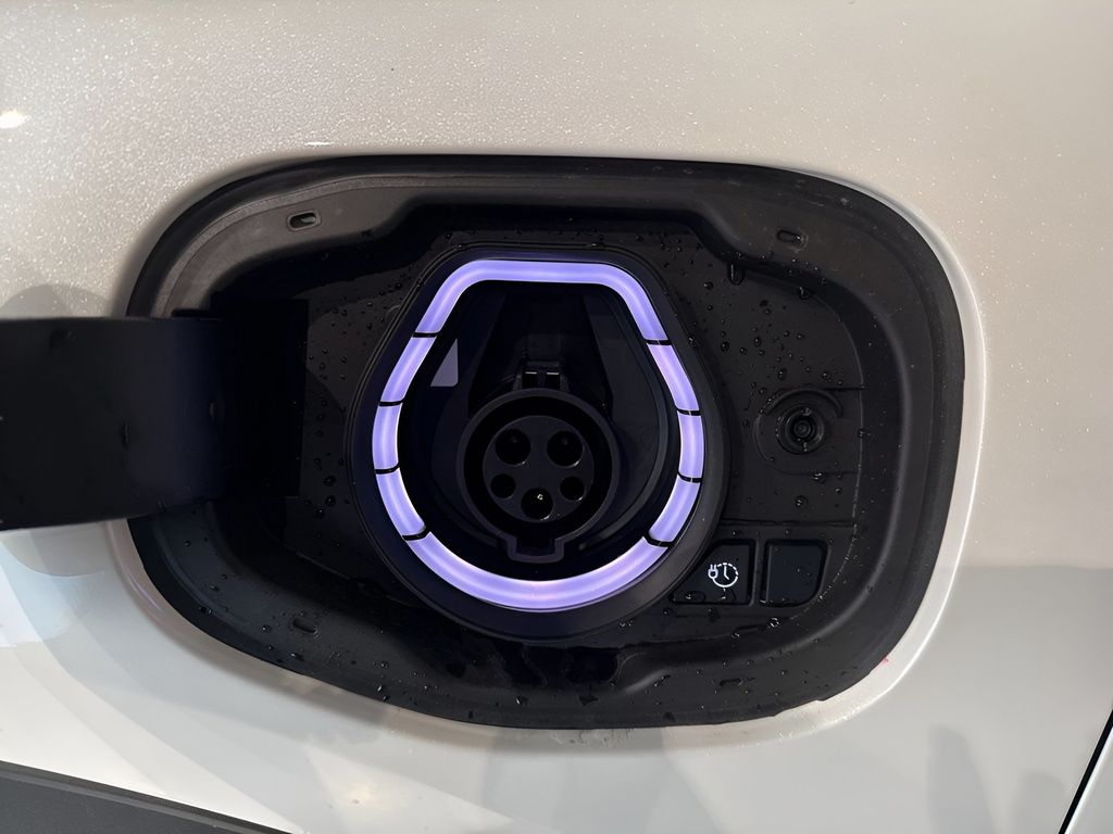 2025 Ford Escape Plug-in hybrid PHEV - Photo 29