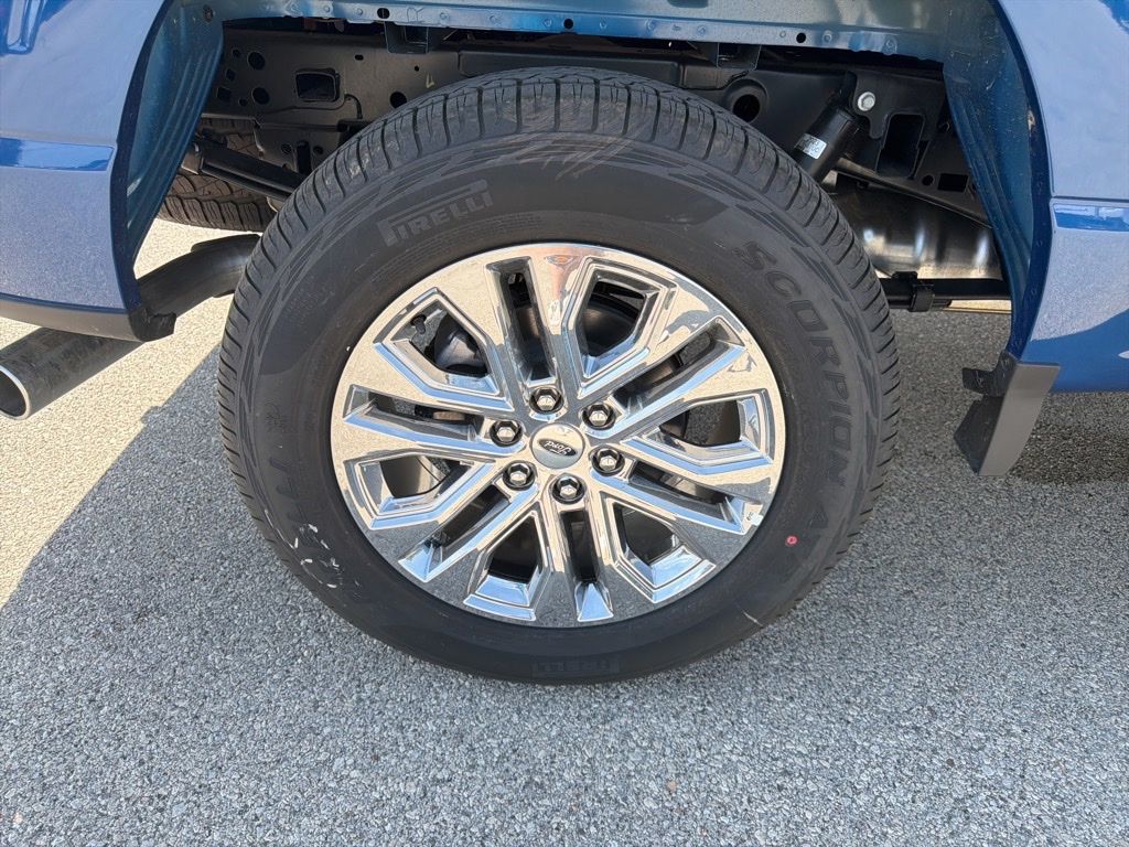 2025 Ford F-150 XLT - Photo 18