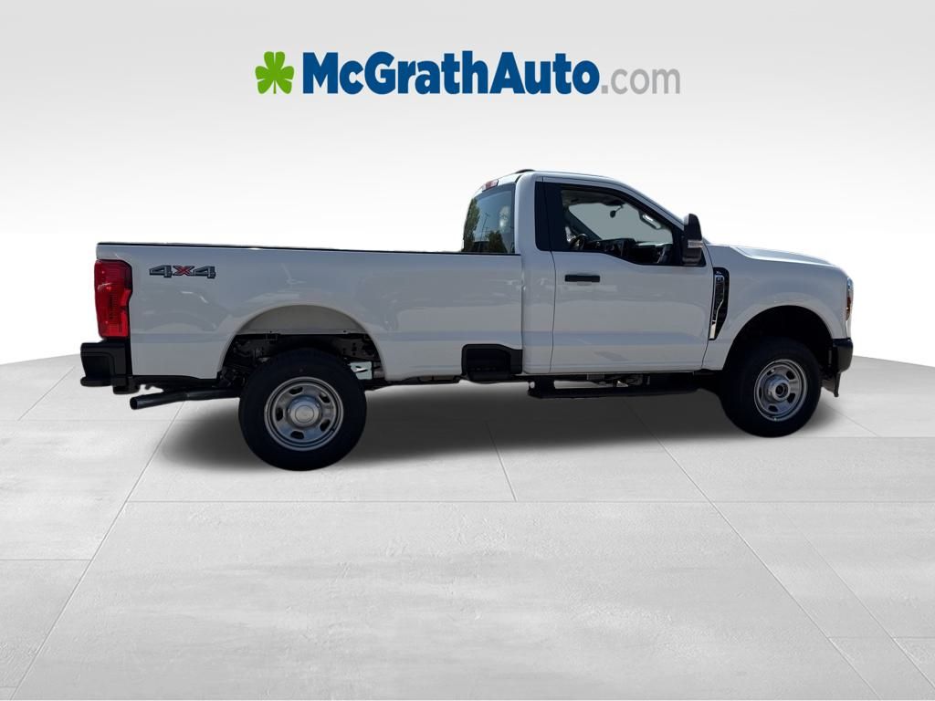 2025 Ford F-350 photo 3