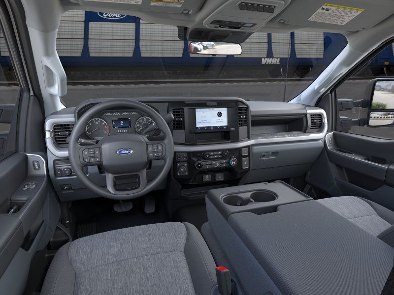 2025 Ford F-350 XL photo 2