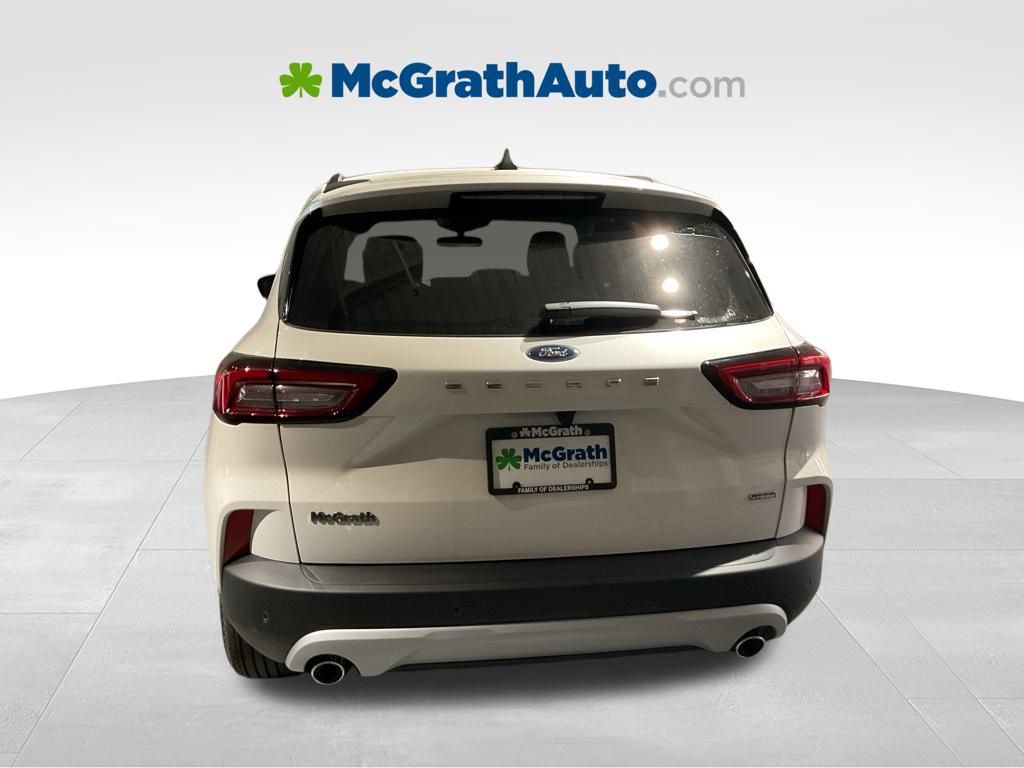 2026 Ford Escape Plug-In Hybrid Base photo 4