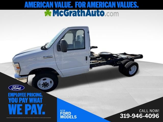 2026 Ford E-Series DRW E-350 Super Duty 138 in WB's photo