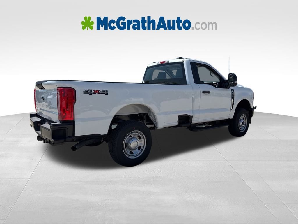 2025 Ford F-350 photo 4