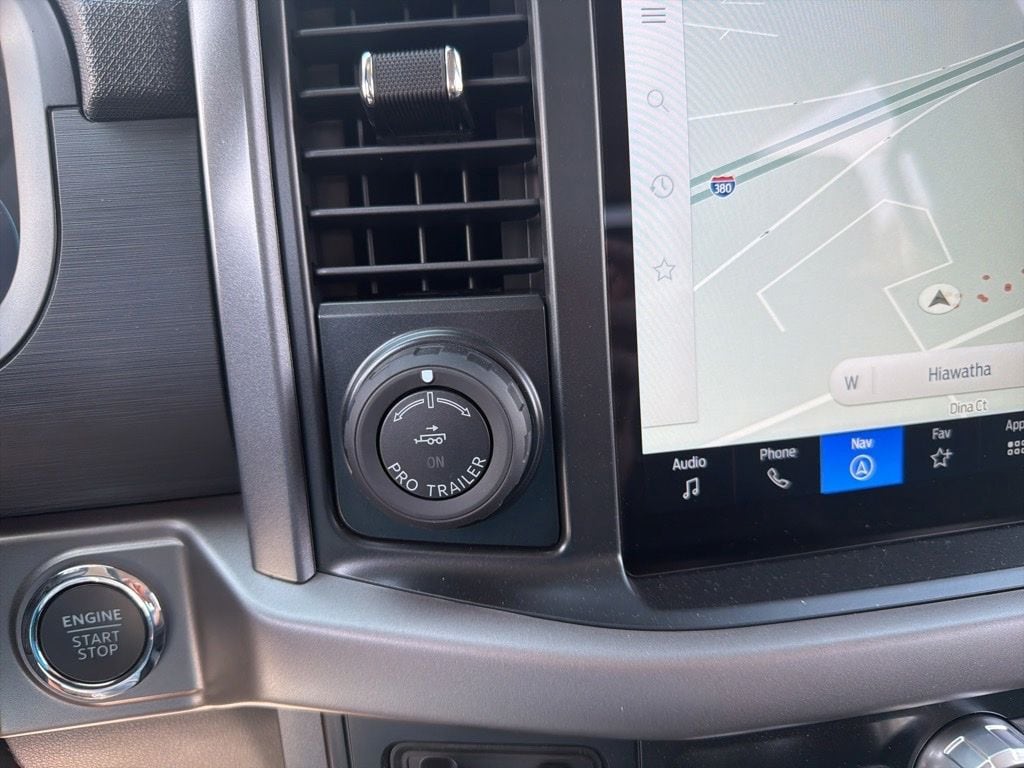 2025 Ford F-150 XLT - Photo 11