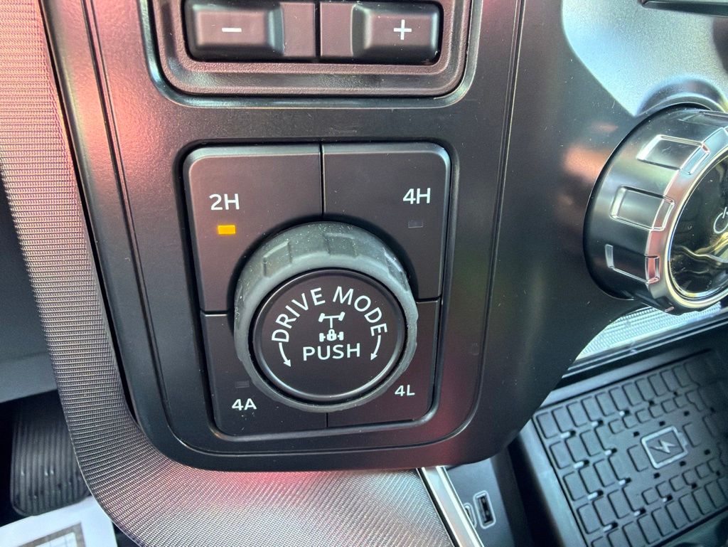 2025 Ford F-150 Platinum - Photo 15