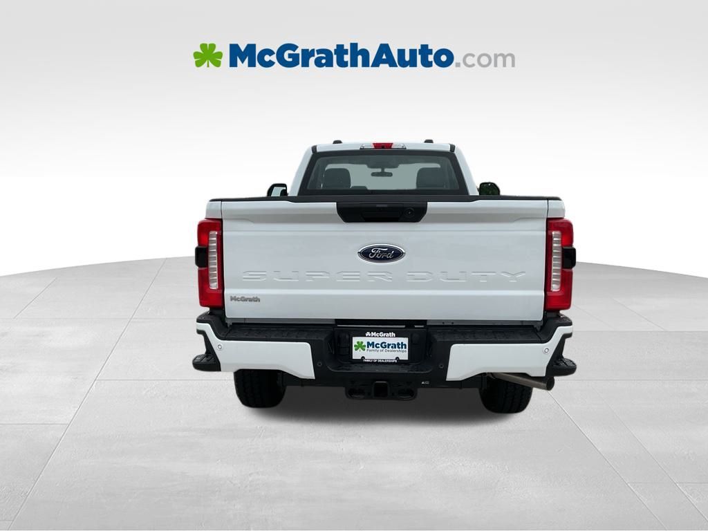 2025 Ford F-250 photo 4