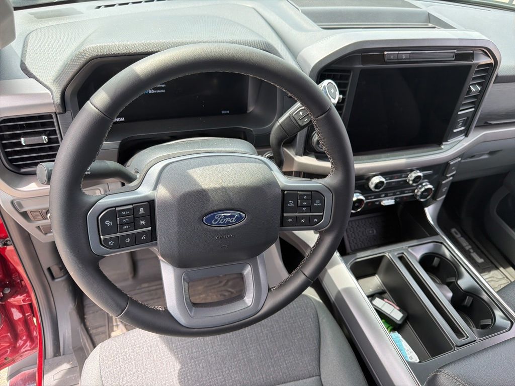 2025 Ford F-150 XLT - Photo 19