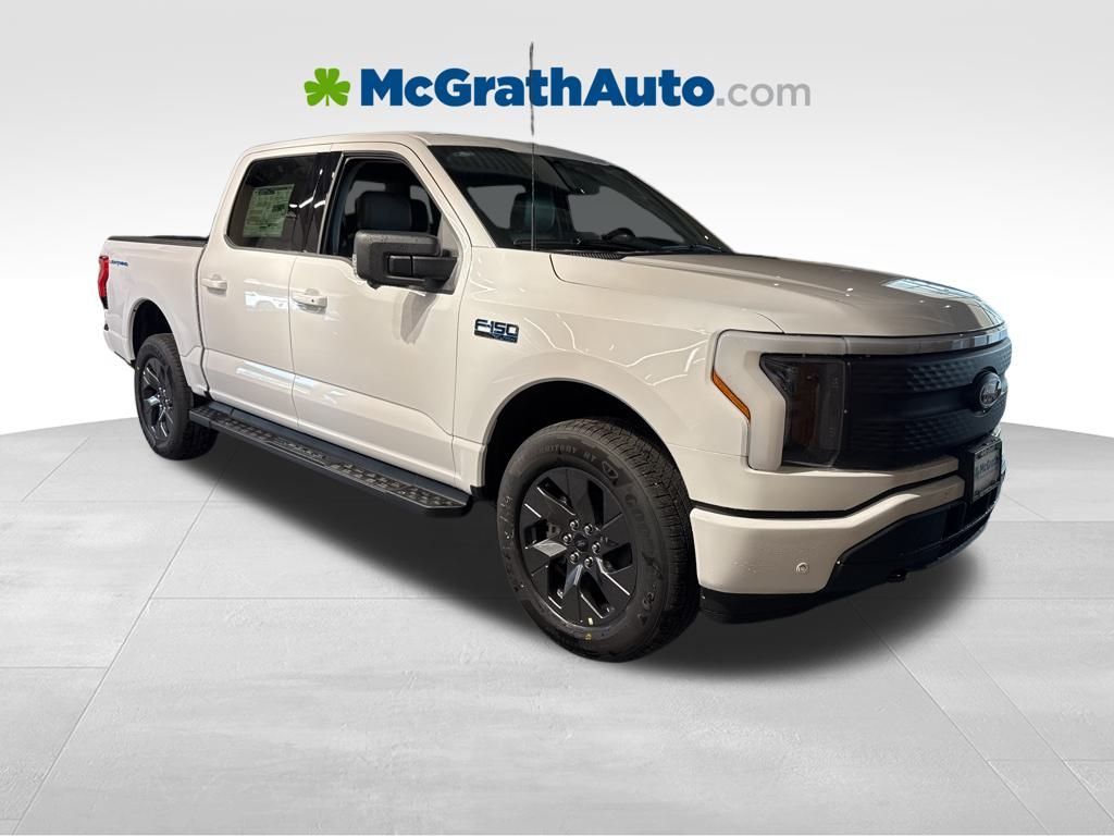 2025 Ford F-150 Lightning Flash's photo
