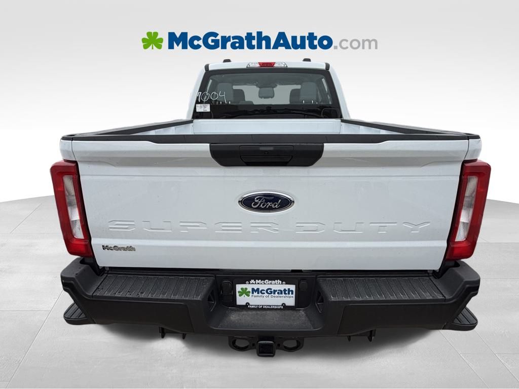 2026 Ford F-250 photo 3