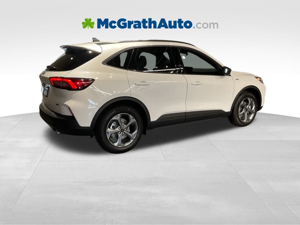 2025 Ford Escape Hybrid ST-Line photo 3