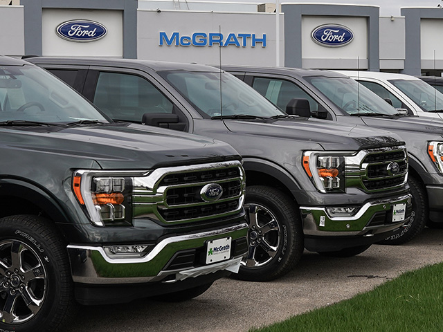Used cars trucks and SUVs for sale in Hiawatha Iowa