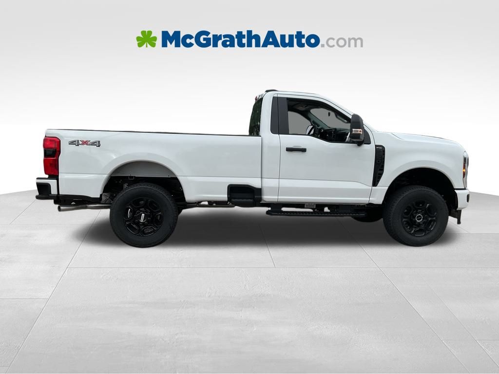 2025 Ford F-250 photo 2