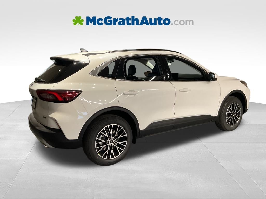 2026 Ford Escape Plug-In Hybrid Base photo 3