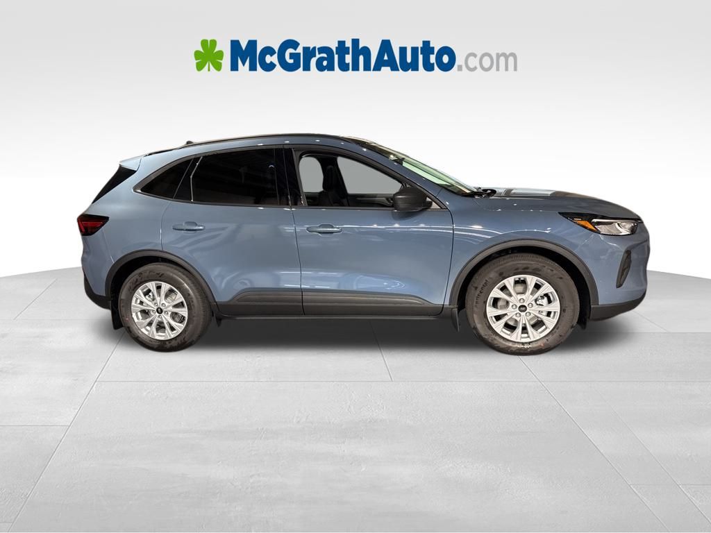 2025 Ford Escape Active photo 2