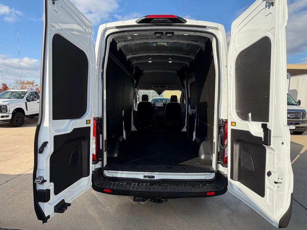 2026 Ford Transit photo 2