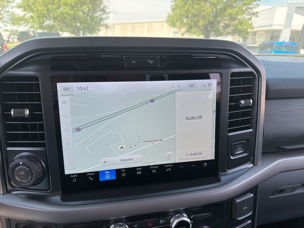 2025 Ford F-150 XLT - Photo 10