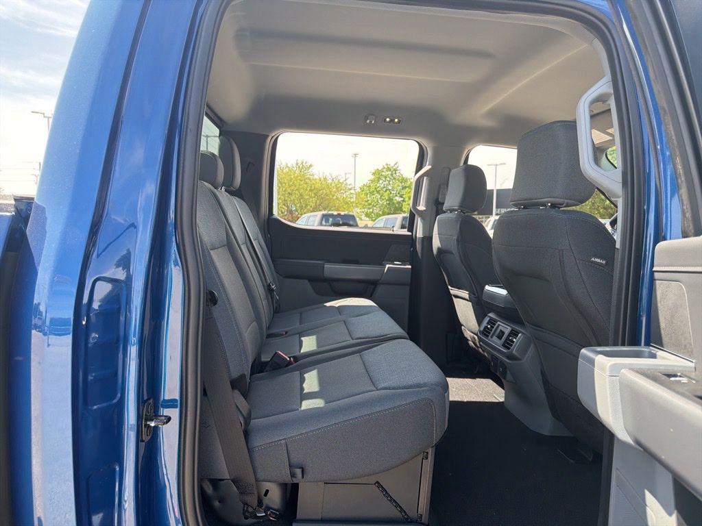 2025 Ford F-150 XLT - Photo 19