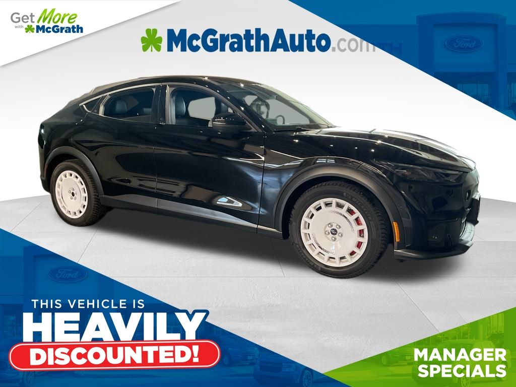 2025 Ford Mustang-Mach-e GT's photo