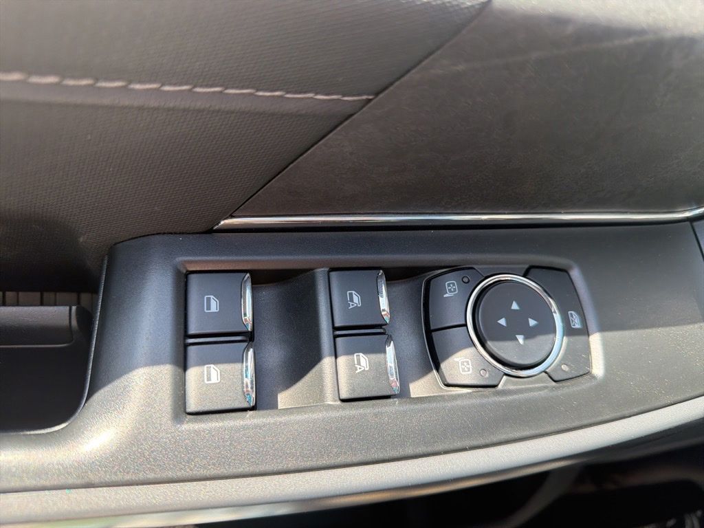 2025 Ford F-150 XLT - Photo 15