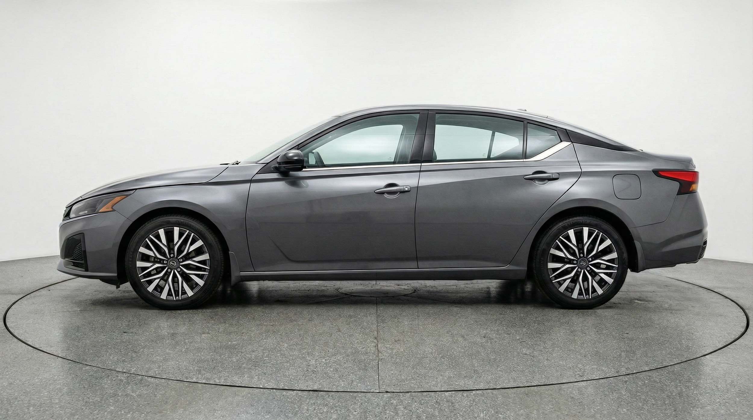 Thumbnail: 2025 Nissan Altima - 4