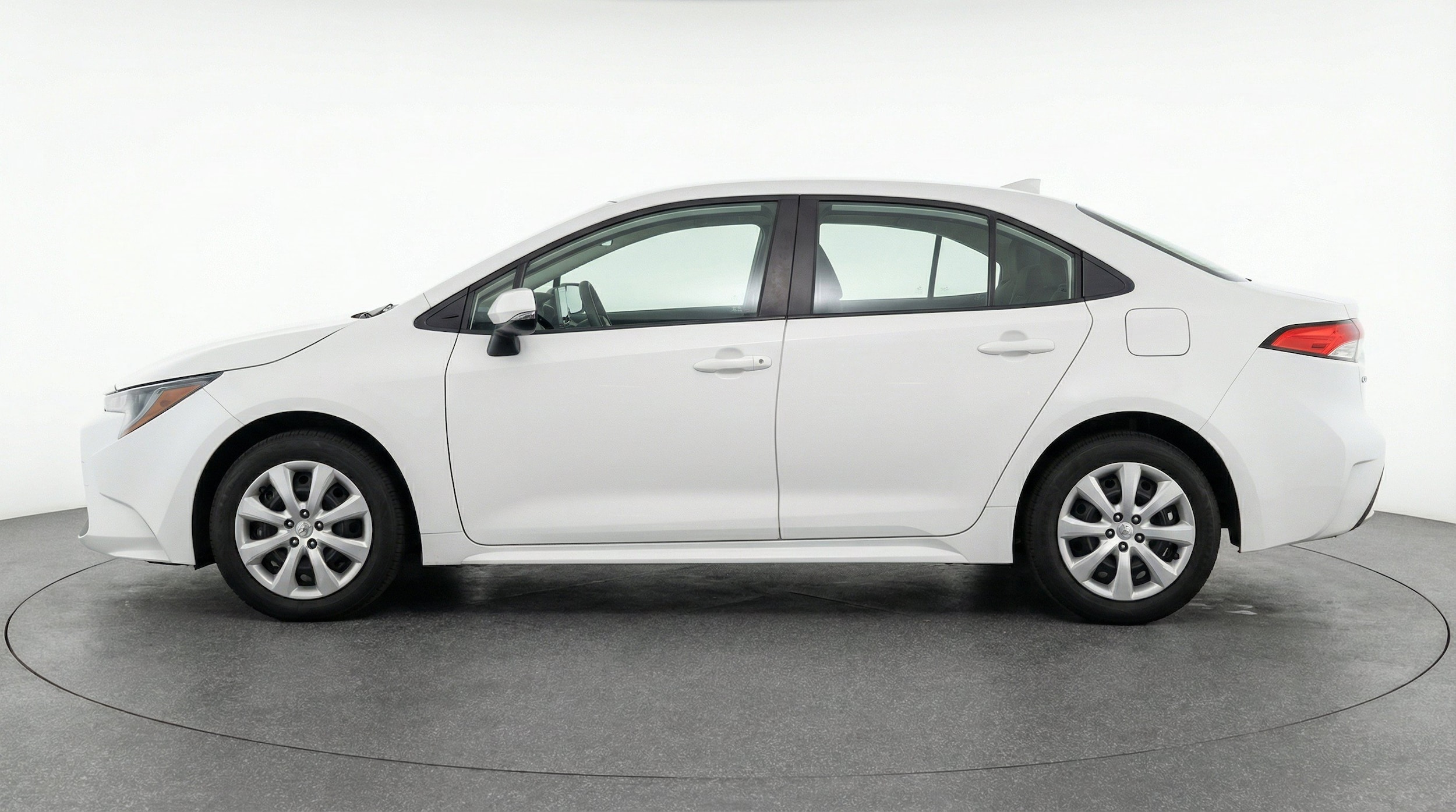 Thumbnail: 2025 Toyota Corolla - 5