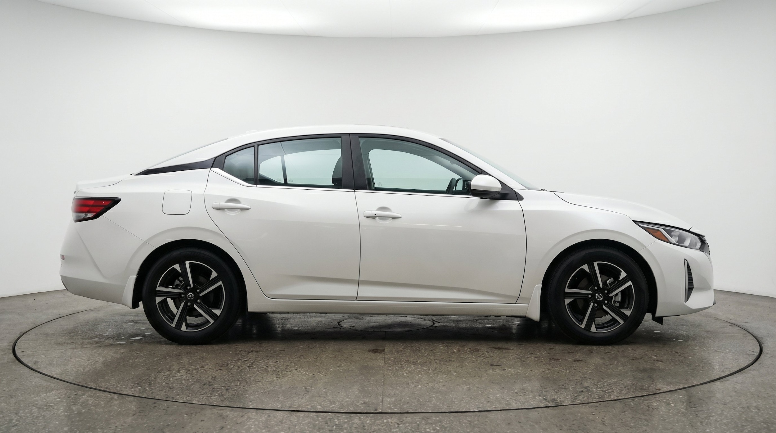Thumbnail: 2025 Nissan Sentra - 11