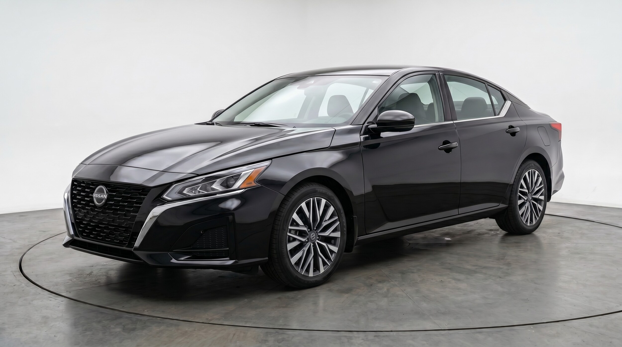 Thumbnail: 2025 Nissan Altima - 3