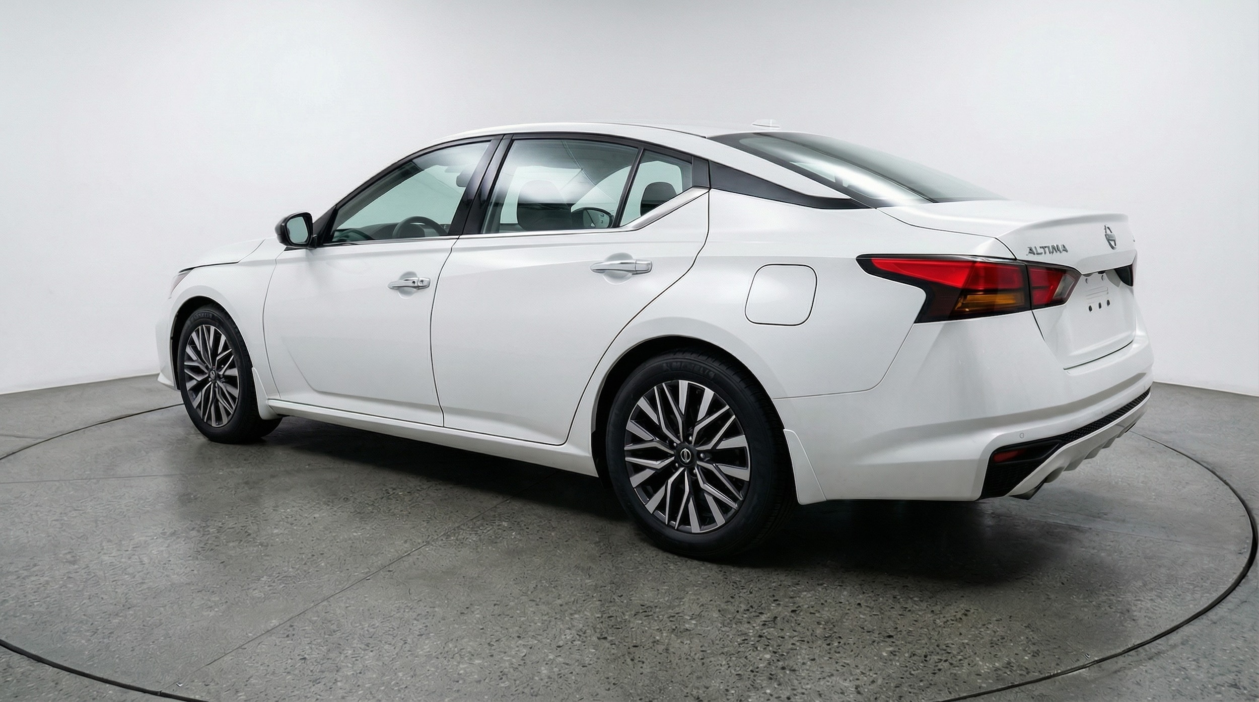 Thumbnail: 2025 Nissan Altima - 5