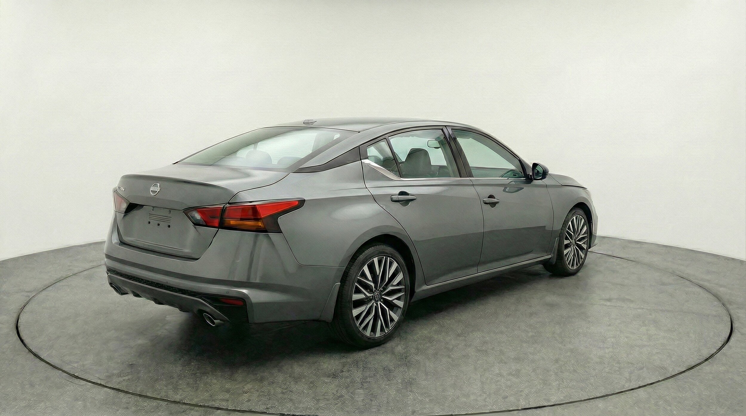 Thumbnail: 2025 Nissan Altima - 9