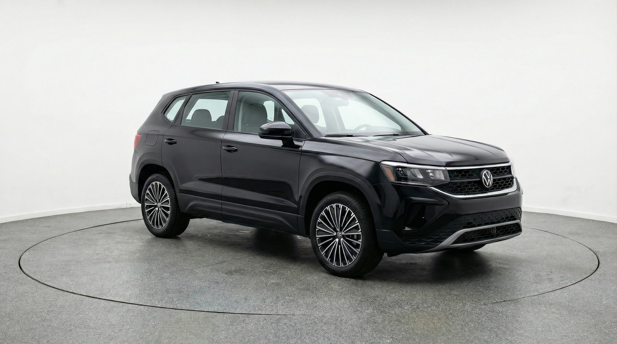 Thumbnail: 2025 Volkswagen Taos - 1