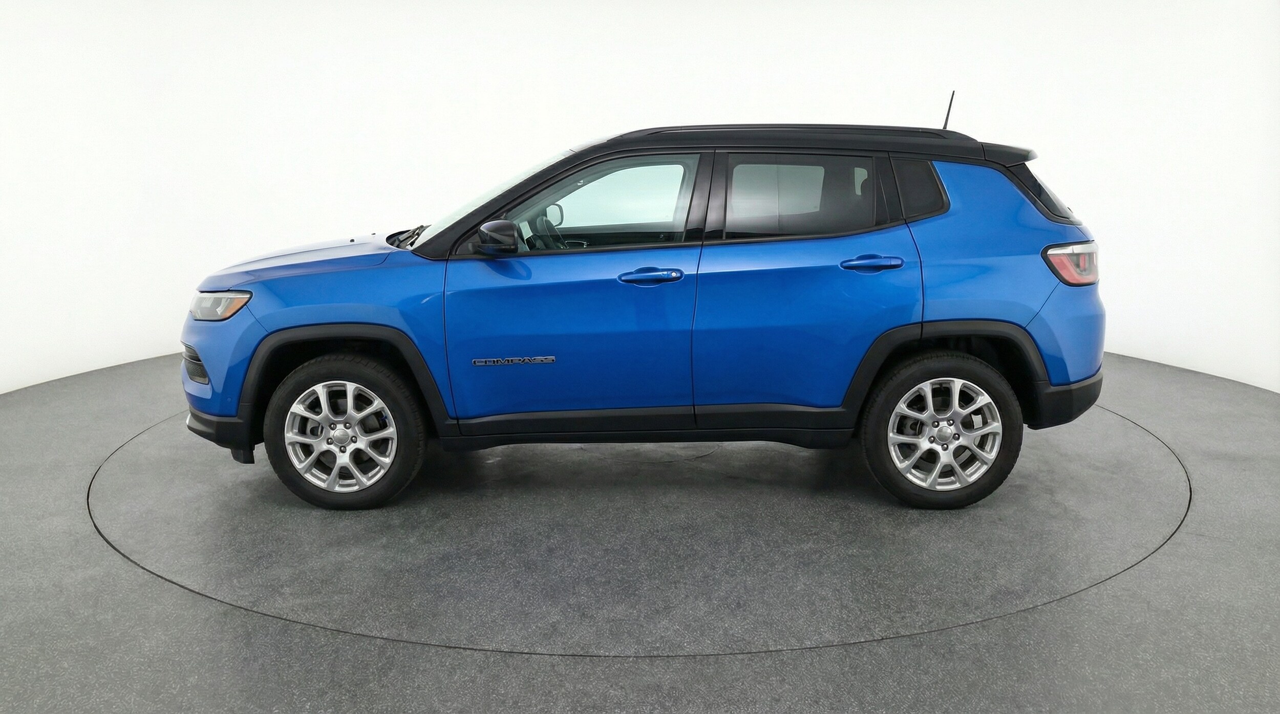 Thumbnail: 2025 Jeep Compass - 4