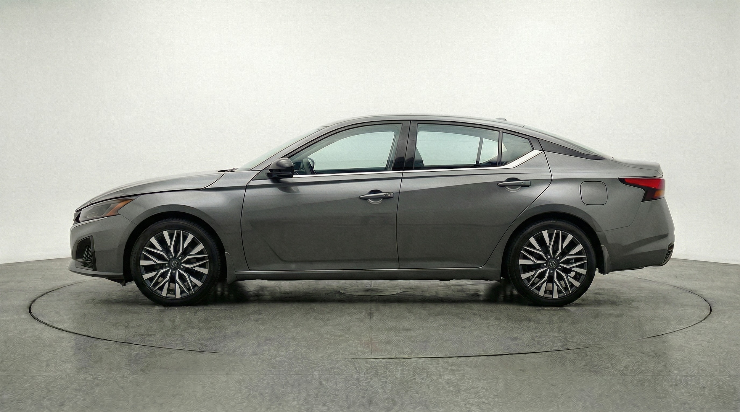 Thumbnail: 2025 Nissan Altima - 4